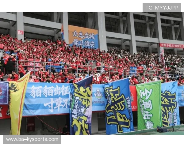 俱乐部举办球迷志愿者表彰大会肯定其赛场贡献